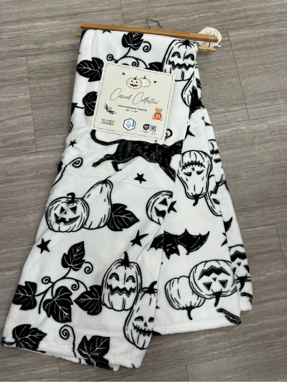 Halloween Pumpkin & Bat Plush Throw Blanket - Black on White